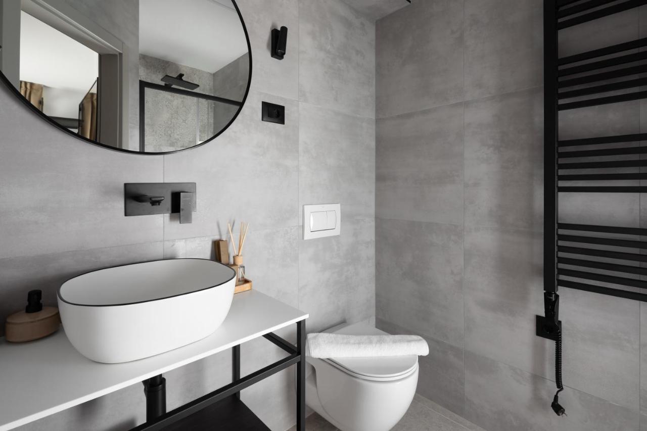Arena Prestige Rooms พูลา ภายนอก รูปภาพ